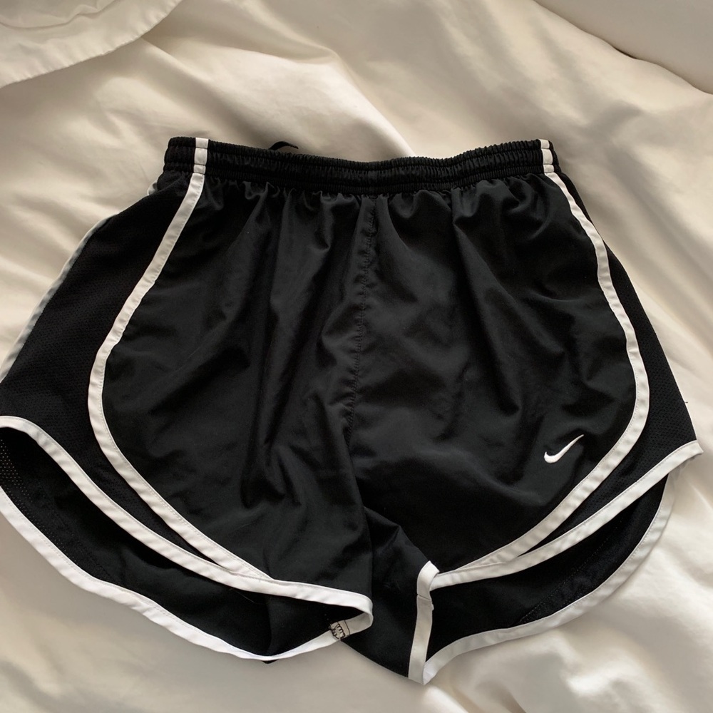 Black nike workout shorts